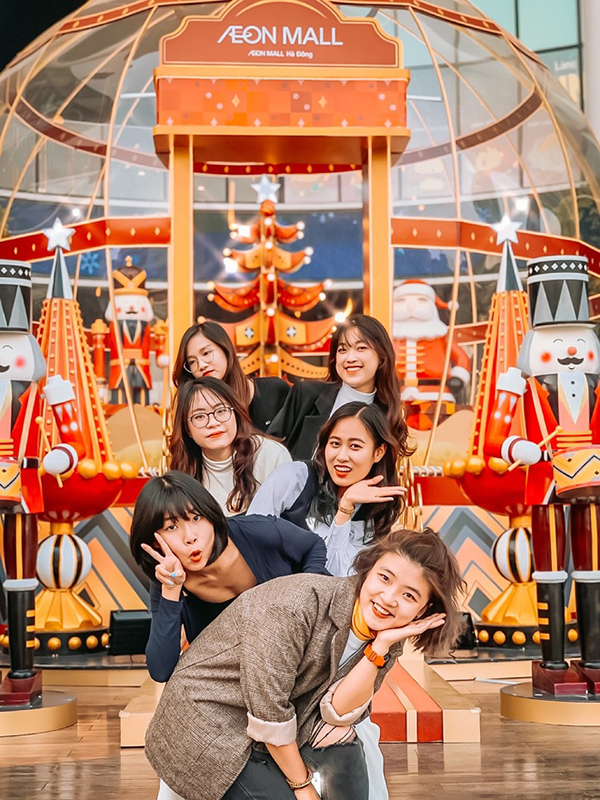 Aeon Mall Hà Đông thu hút giới trẻ đến check-in