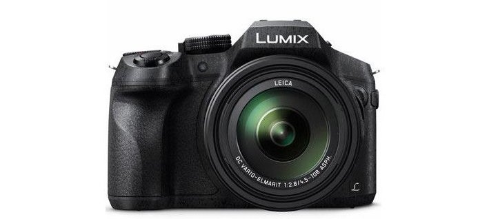 Panasonic Lumix FZ300 với khả năng zoom quang học 24x