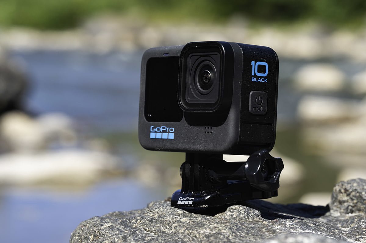 Hero 10 Black có thể ghép nối với nhiều phụ kiện khác nhau