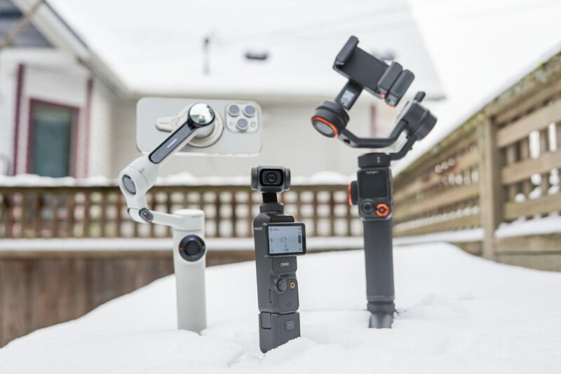 Chọn DJI Osmo Pocket 3 hay iPhone Kèm Gimbal để quay video?