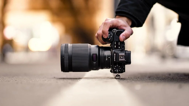 Chuyển từ DSLR sang mirrorless cần xem nhu cầu và chi phí