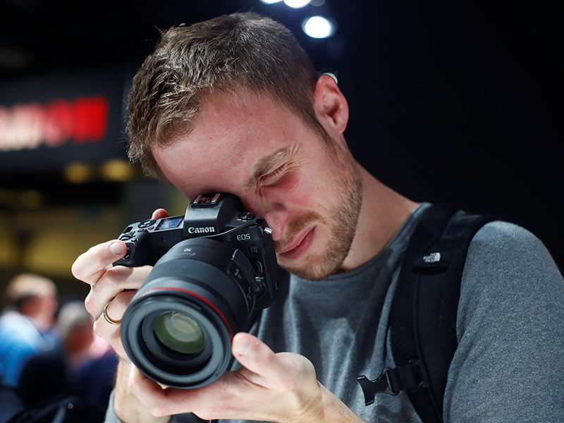 Mirrorless là lựa chọn đáng ưu tiên hơn