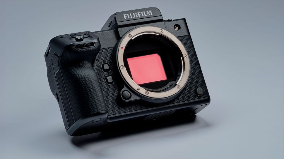 So sánh Fujifilm GFX 100S II vs GFX 100 II: Cảm biến