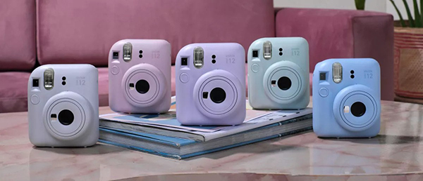 Fujifilm Instax Mini 12 sẽ được bán ra với 5 phiên bản màu sắc