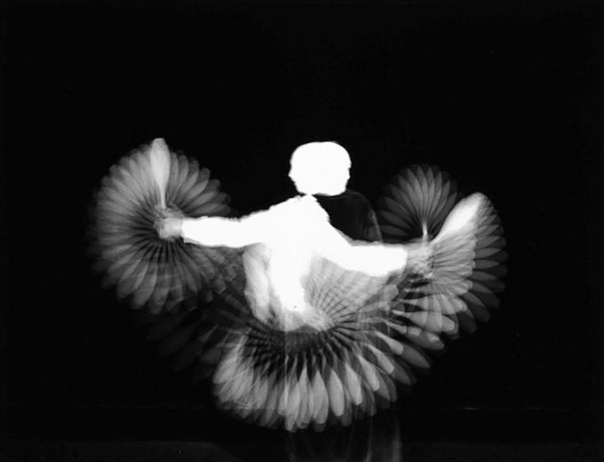 Ảnh in trên giấy mỹ thuật phù hợp với ảnh trắng đen