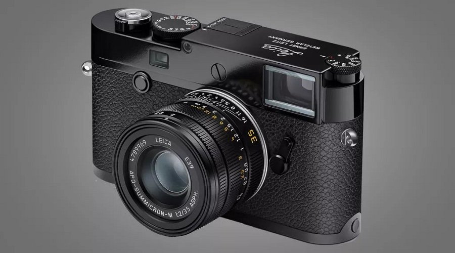 Leica M-10R Black Paint: Khám phá sự hoàn hảo đến từng chi tiết trên chiếc máy ảnh Leica M-10R Black Paint đẳng cấp trên hình ảnh này. Sự kết hợp tinh tế giữa công nghệ hiện đại và chất lượng vật liệu cao cấp, đem đến cho bạn niềm yêu thích và đam mê chụp ảnh hoàn toàn mới lạ.