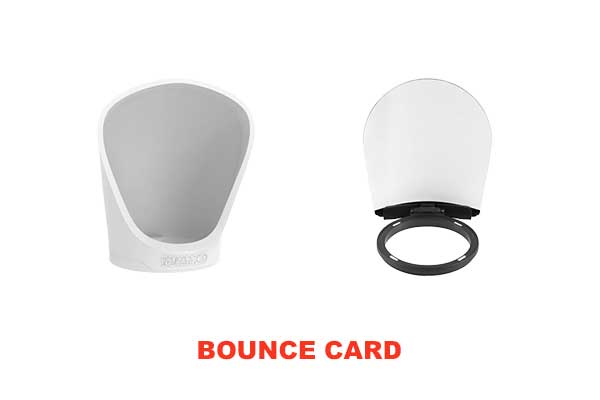 Bounce Card là một mảnh thẻ màu trắng đục được sử dụng để gắn vào đèn flash của máy ảnh nhằm giúp điều chỉnh ánh sáng phản chiếu