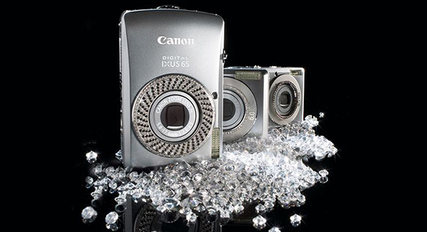 Top máy ảnh đắt nhất thế giới hiện nay, Canon Diamond Ixus chiếc máy ảnh được đính kim cương