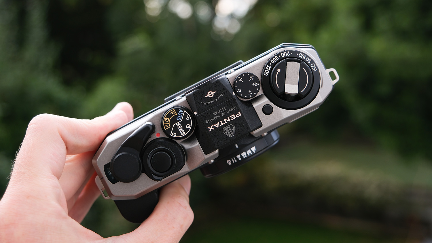 may-anh-half-frame-la-gi-4