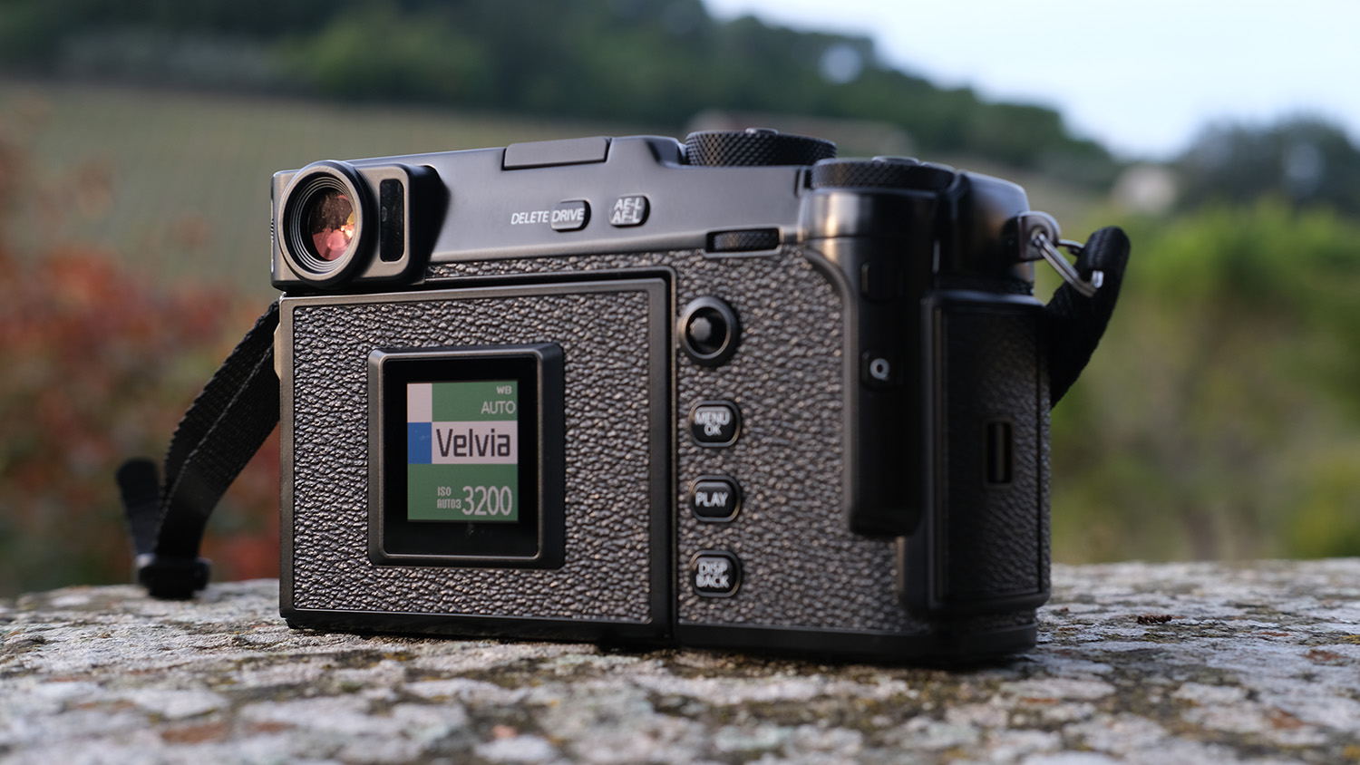 may-anh-half-frame-la-gi-6