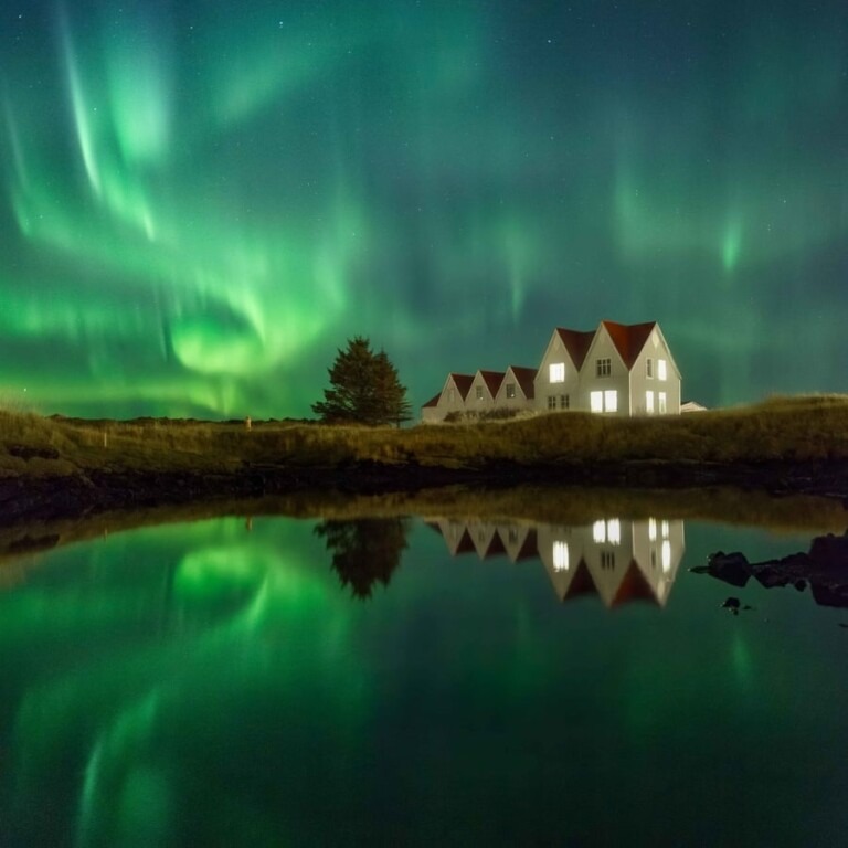 Giới thiệu Northern Lights Photographer Of The Year 2025