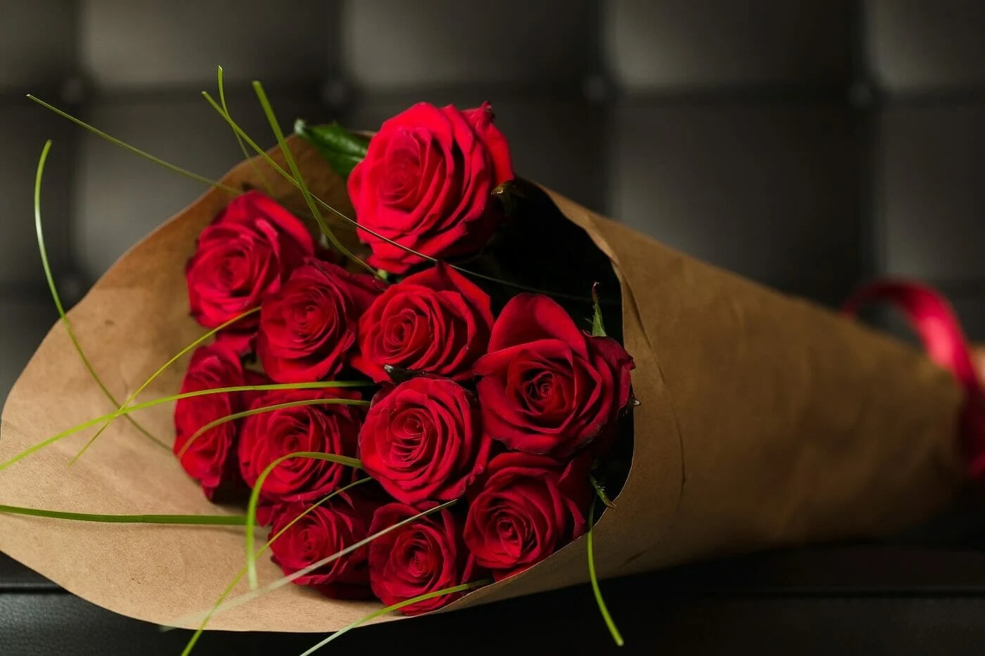 Quà 14/2 ý nghĩa dành cho phái nữ là những bông hồng đẹp nhất