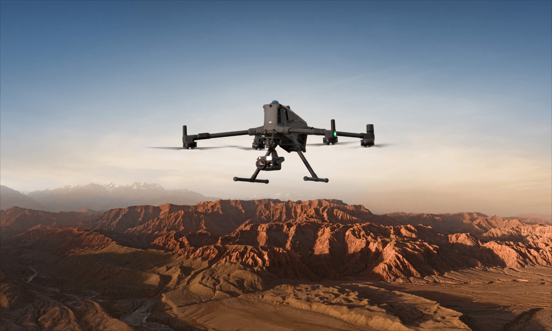 Ra mắt DJI Matrice 400: Drone vận chuyển hàng mạnh mẽ