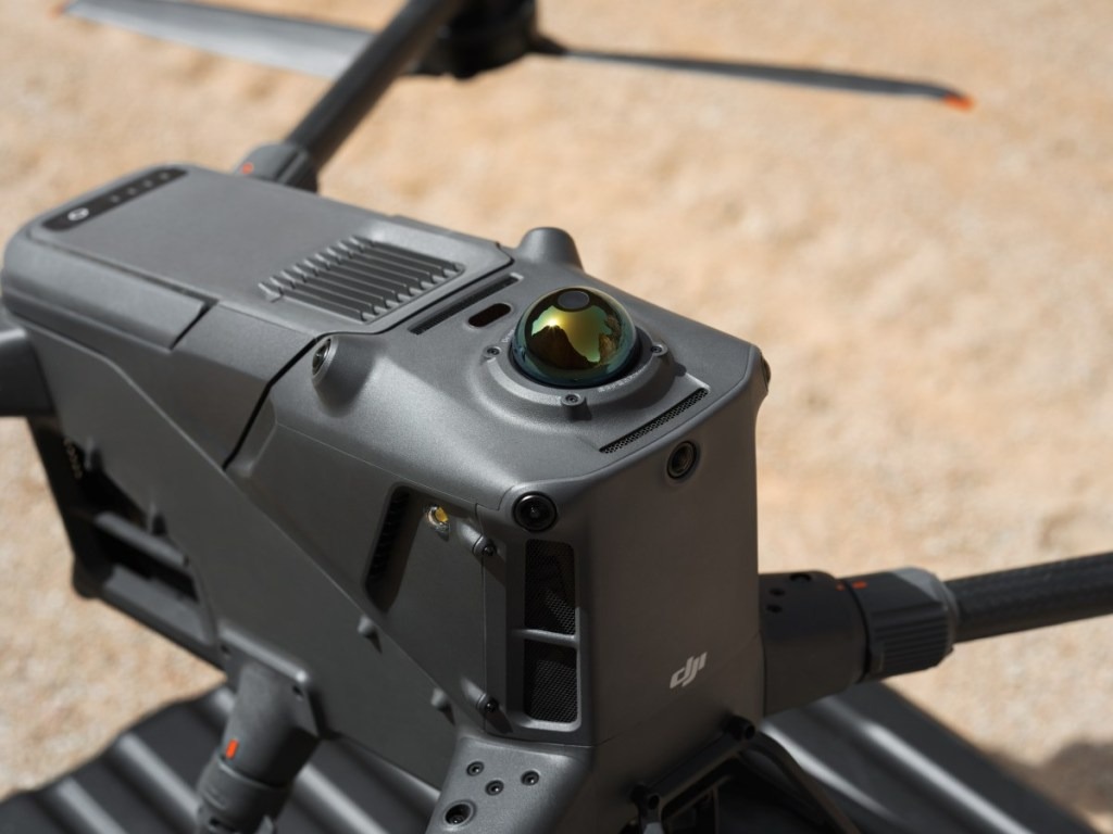 DJI Matrice 400 được trang bị hệ thống cảm biến tiên tiến