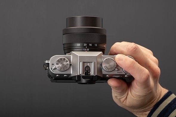 Fujifilm X-T30 III hỗ trợ chống rung kỹ thuật số