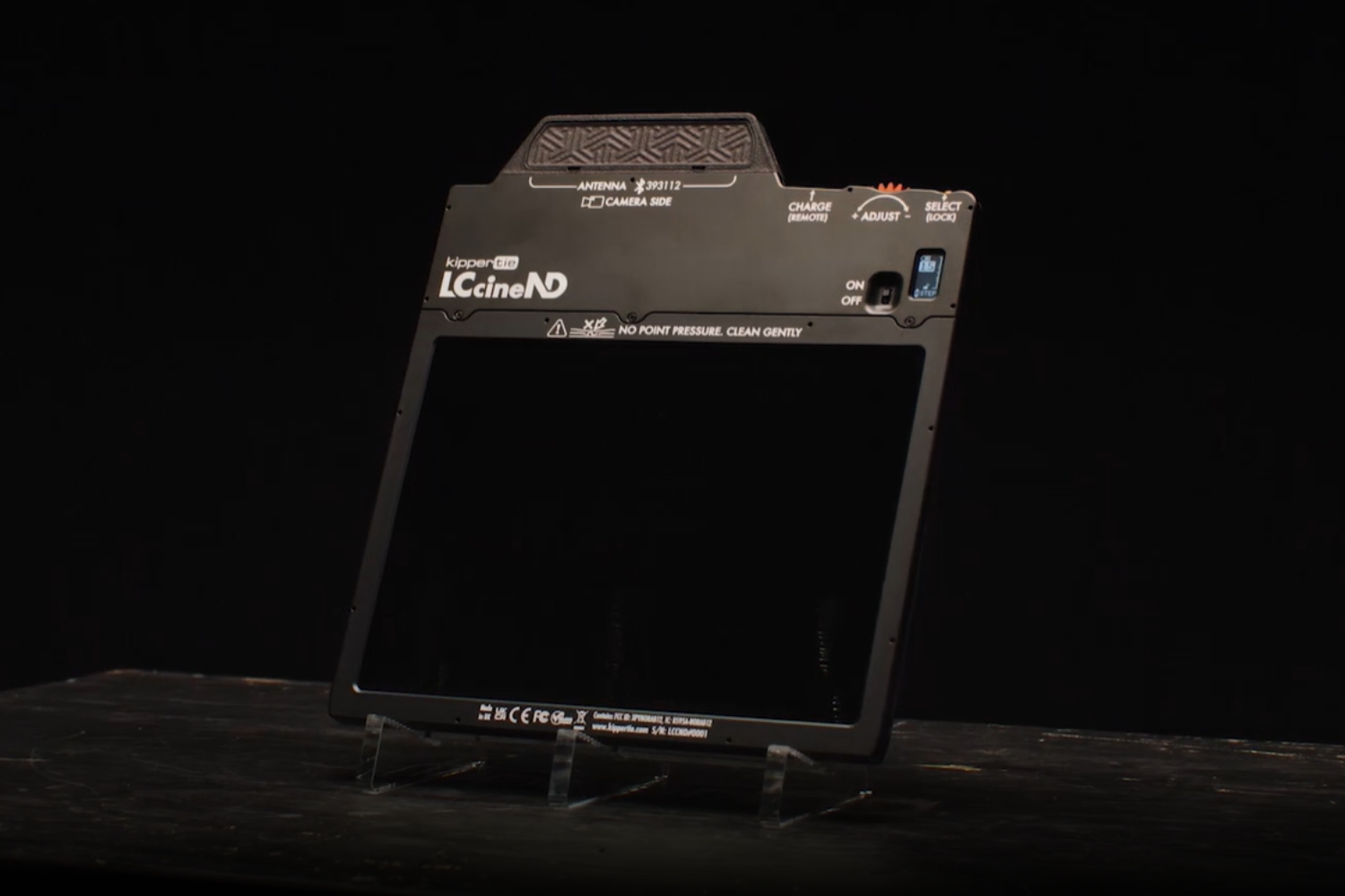LCcineND được hoàn thiện bằng khung nhôm CNC