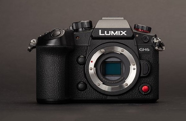 Lumix GH6 với cảm biến độ phân giải cao