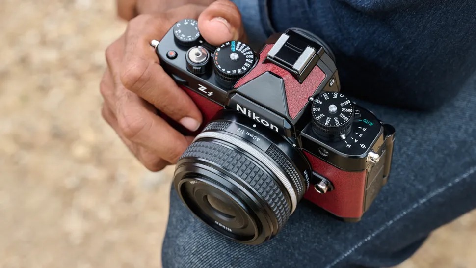 Máy ảnh ra mắt 2025: Nikon Zf II