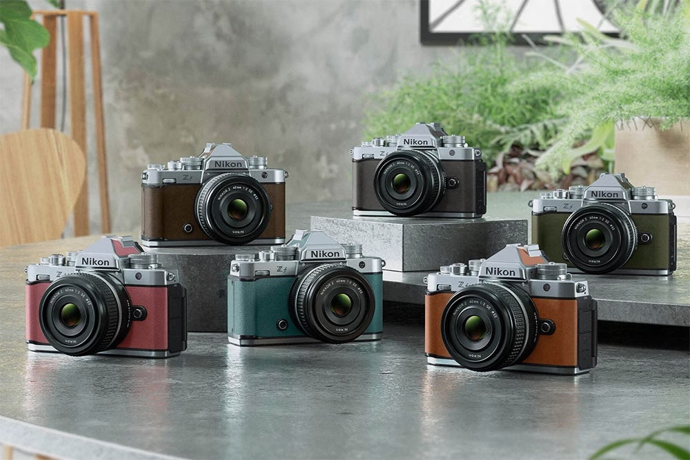 Nikon Zf Silver với thiết kế hoài cổ