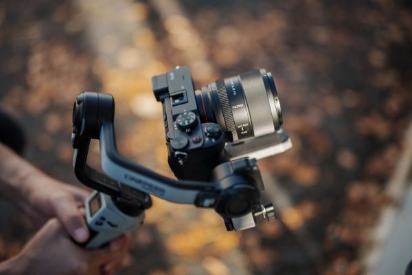 Ra mắt AF 85mm F2.0 EVO FE: Thiết kế quang học tiên tiến