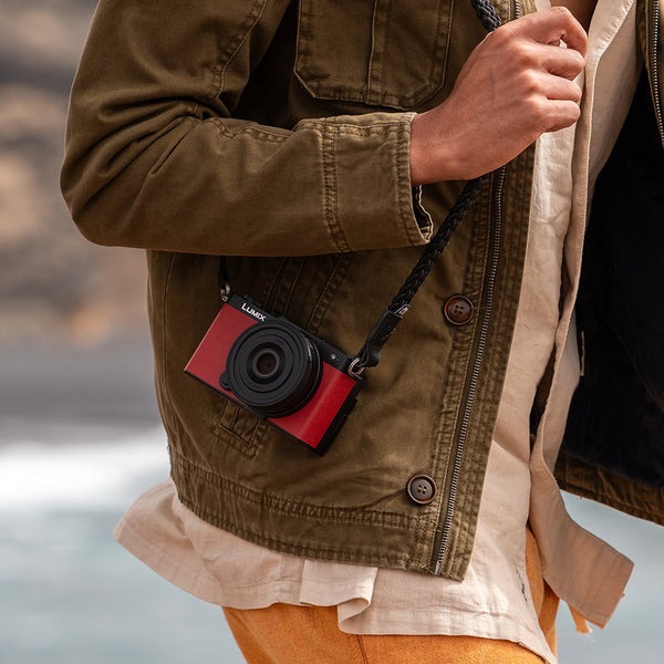 Thân máy nhỏ gọn chỉ 486g