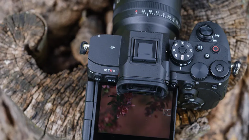 Ra Mắt Sony A7R VI: Máy Ảnh Mirrorless Có Độ Phân Giải Cao Nhất Dòng A7R