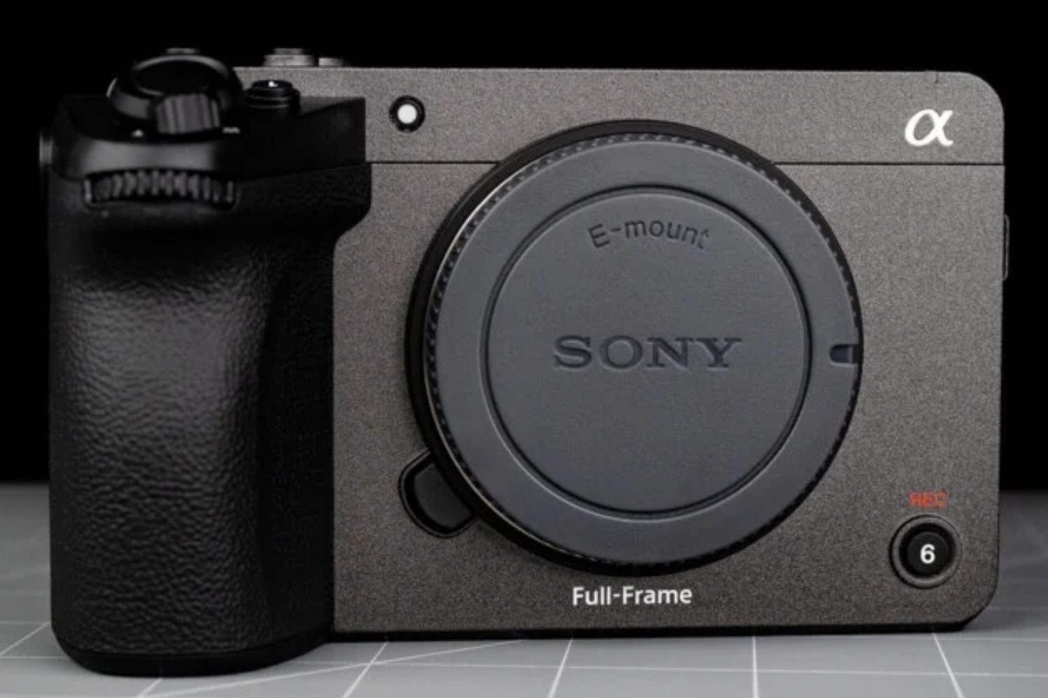 Ra mắt Sony FX5 với cảm biến 16.6MP mới