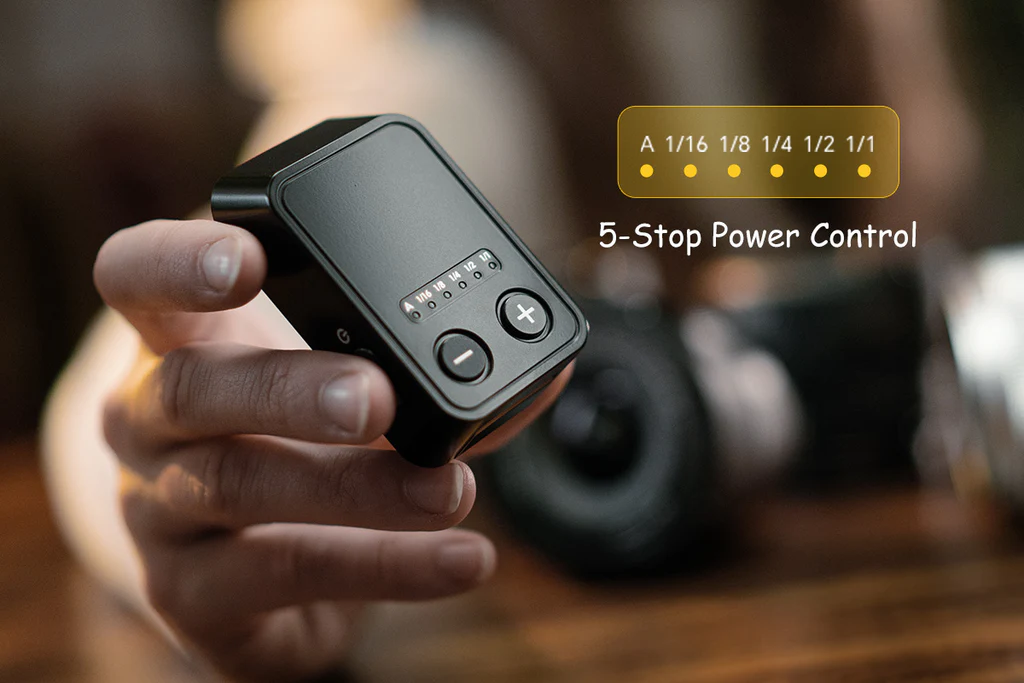 Nút bấm cung cấp 5 mức công suất flash