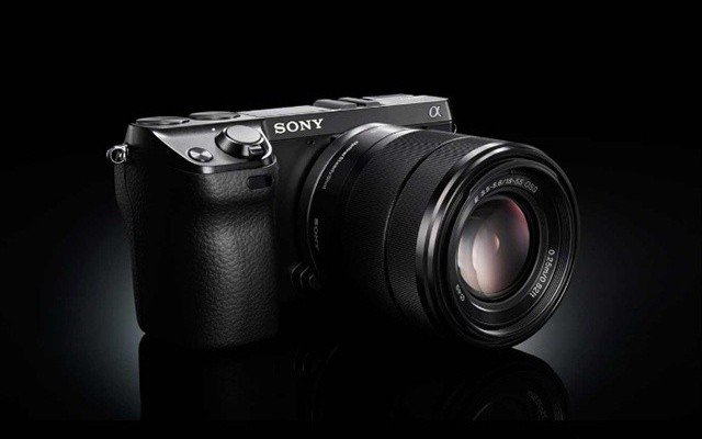Sony đã chính thức thông báo về một chiếc máy ảnh mirrorless mới