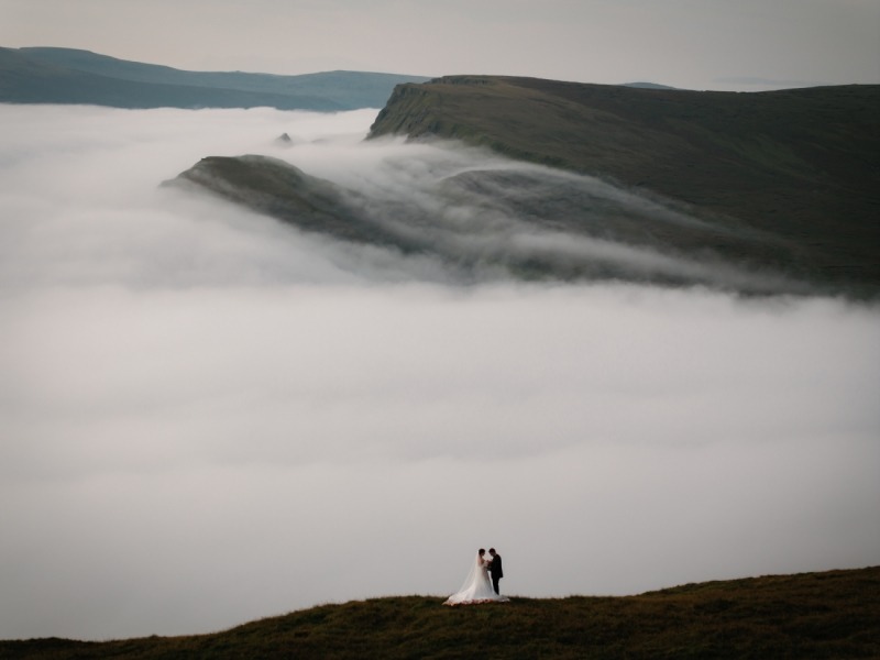 Bức ảnh "Eloping above the Clouds"