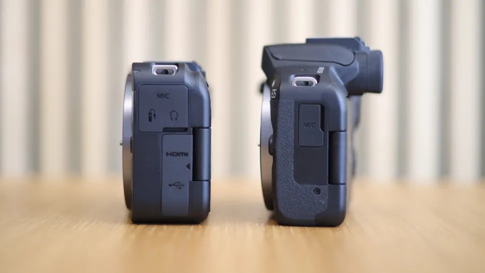 Kết nối của Canon EOS R50 V vs EOS R50