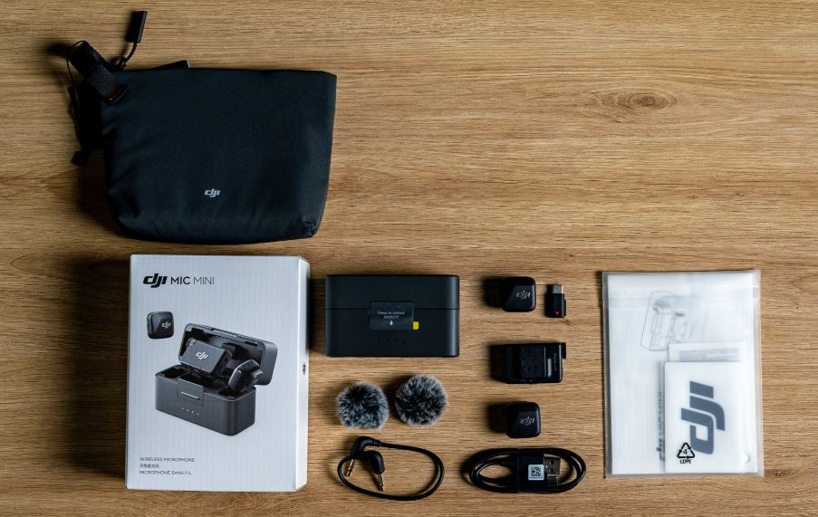 So sánh DJI Mic 3 và DJI Mic Mini: Giá và phụ kiện đi kèm