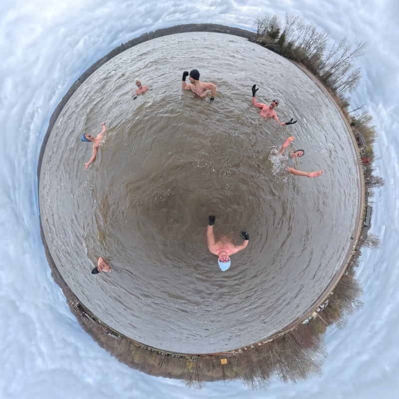 Insta360 X5 hữu ích ngay cả khi quay dưới nước