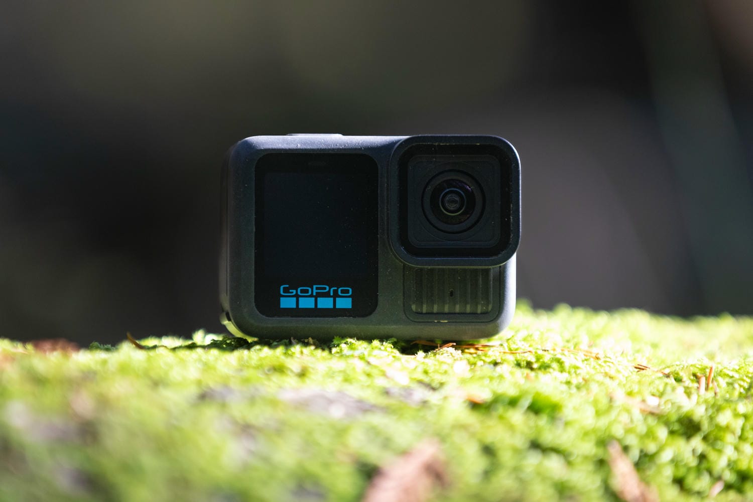 GoPro 13 chỉ có 1 màn hình cảm ứng 2.27"