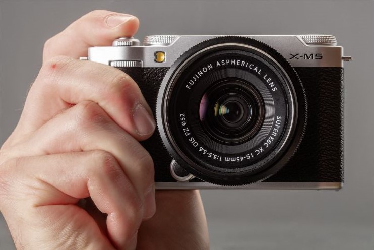 Hệ thống lấy nét tự động