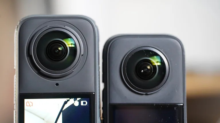 Insta360 X4 vẫn giữ nguyên ống kính được giới thiệu trong Insta360 X3 với khẩu độ f1.9 và tiêu cự là 6.7mm