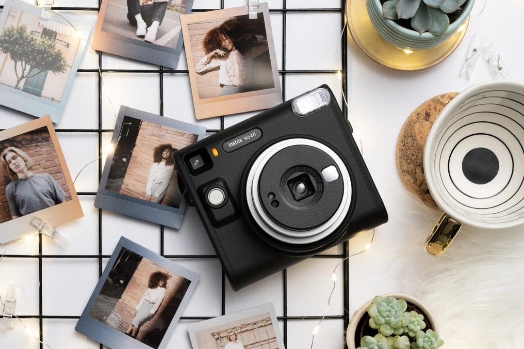 Máy ảnh chụp lấy liền mang lại nhiều cảm xúc hơn