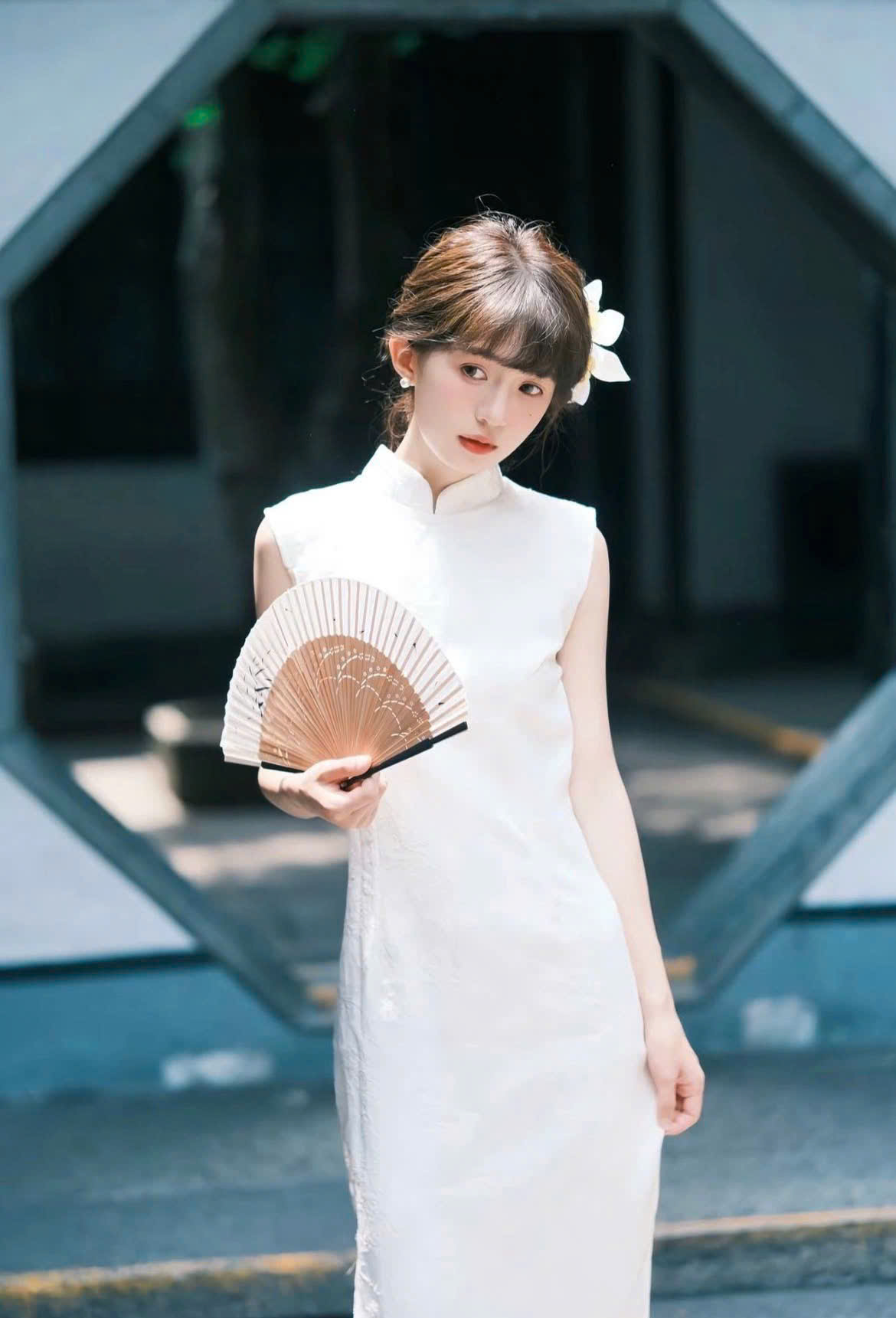 Espresso Moments thu hút với tông màu ấm, mang vẻ hoài niệm