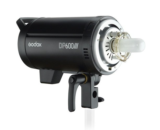 Đèn Godox DP600III