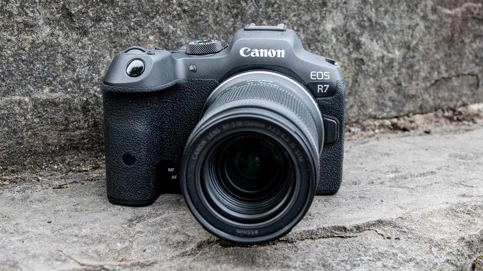 Máy ảnh Canon EOS R7