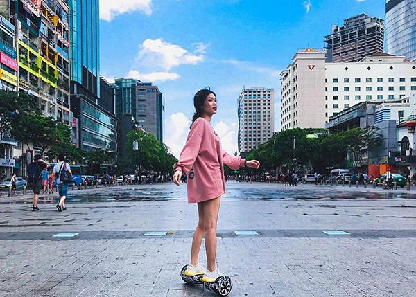 Phố đi bộ Nguyễn Huệ có sức hút lớn với giới trẻ